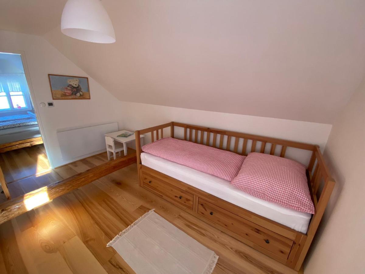 Вилла Nad Slovackym Sklipkem Tupesy Экстерьер фото